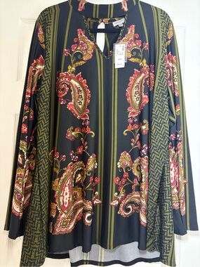 Avenue NWT Olive Green y Black Paisley Keyhole Tunic Top size 22/24